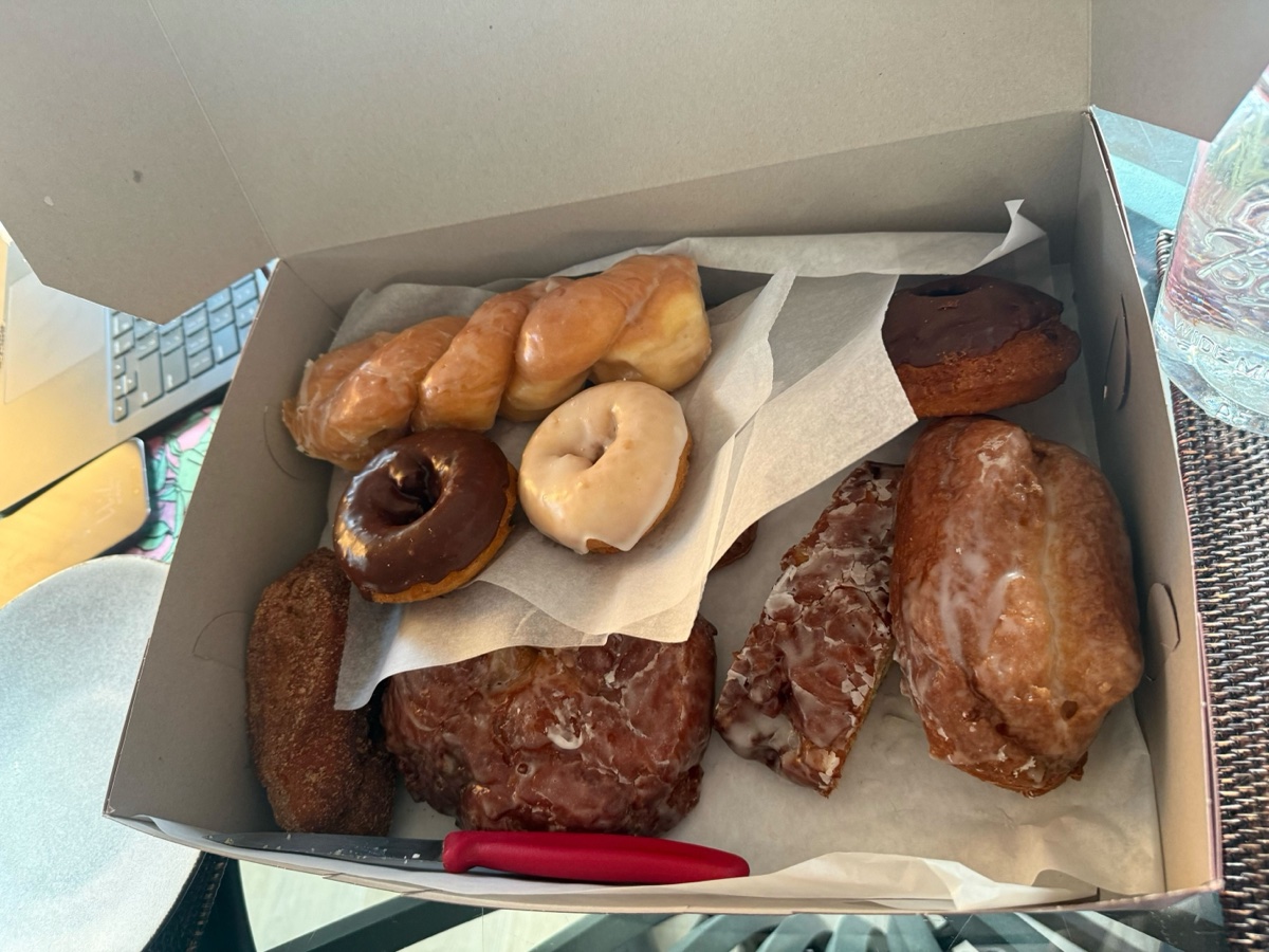 HappyHQ Launch Day Donuts!